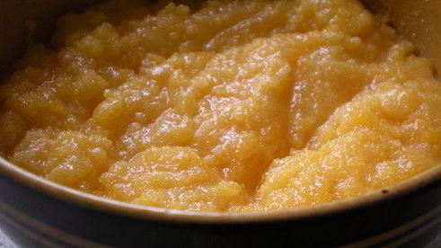 ванильный пасхальный кулич с изюмом, миндалем и кардамоном