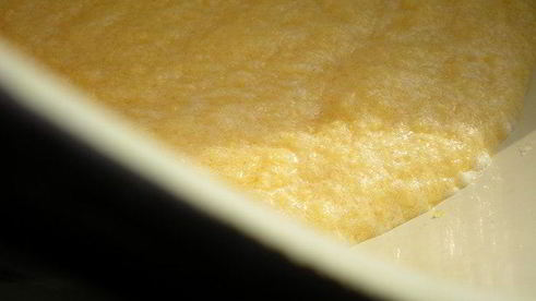 ванильный пасхальный кулич с изюмом, миндалем и кардамоном