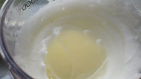 ванильный пасхальный кулич с изюмом, миндалем и кардамоном