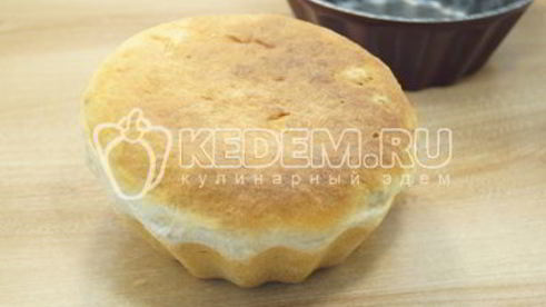 вкусный пасхальный кулич с изюмом