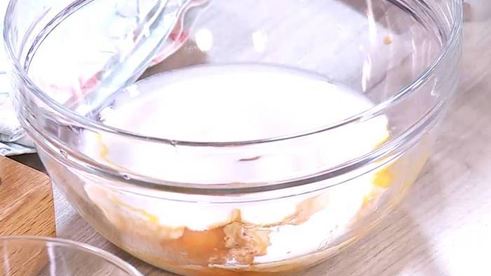 пудинг-перевертыш с клюквой и пеканом