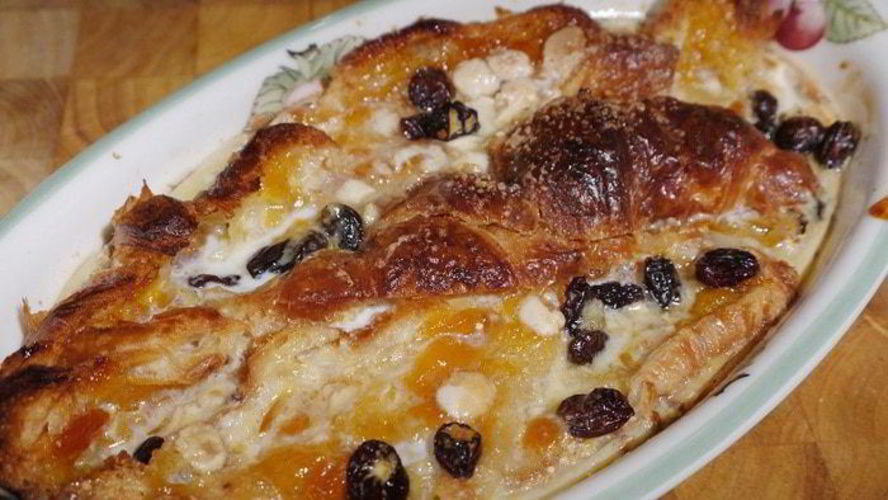 Рецепт пудинга с белым шоколадом и изюмом