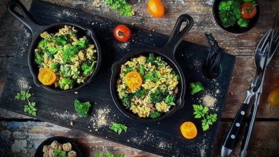 Рецепт скрамбла с брокколи и бородинскими отрубями