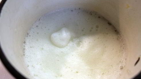 дважды запеченное суфле горгонзола и карамелизованная груша