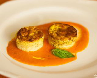 Суфле из кабачков с индейкой под соусом