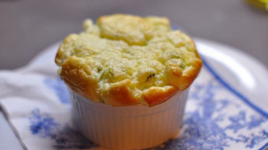 Рецепт суфле с чеддером и кабачками