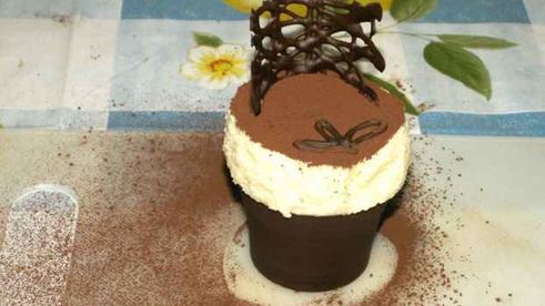 суфле в шоколадных стаканчиках