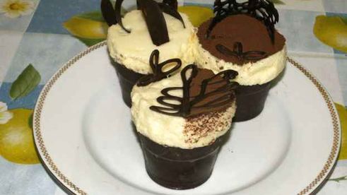 суфле в шоколадных стаканчиках
