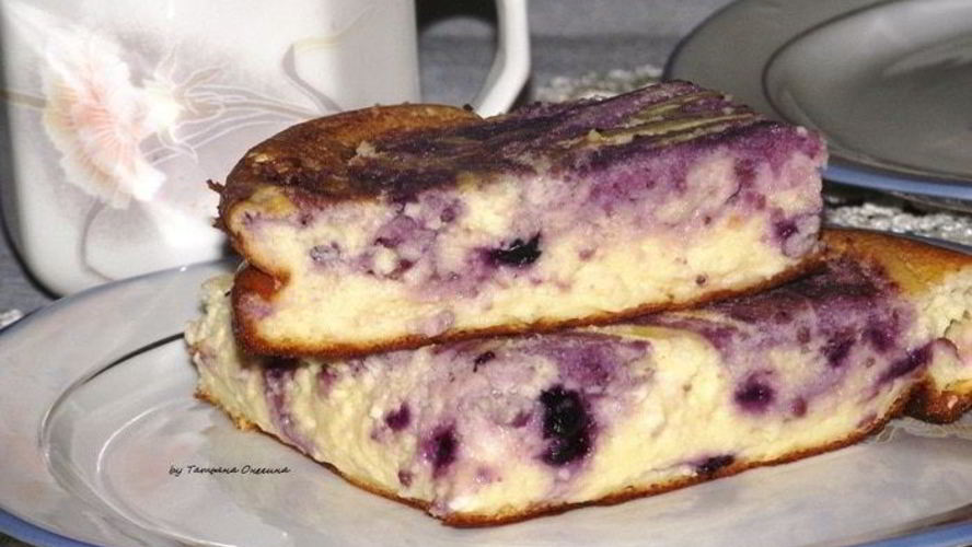 Рецепт творожного суфле с черникой