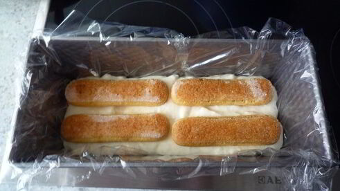 изысканный тирамису с яйчным ликером