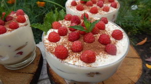 малиновый тирамису