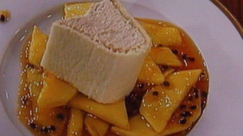 парфе-тирамису с персиковым соусом