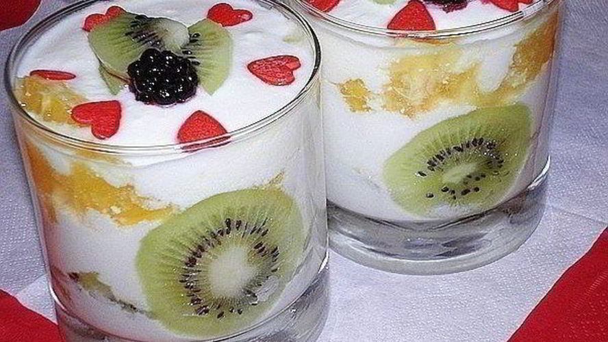 Рецепт творожного десерта со сметаной и фруктами