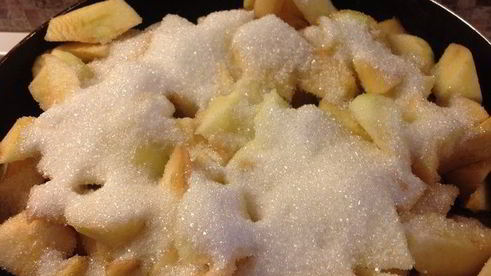 яблочный крамбл