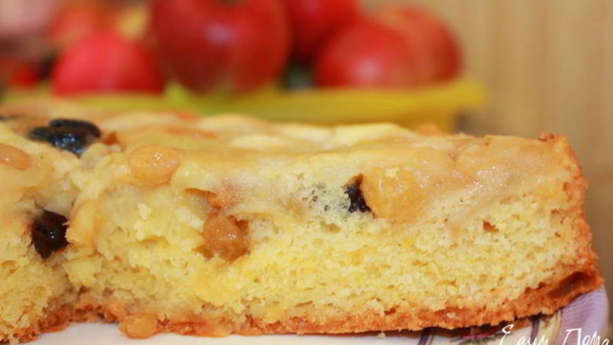 Рецепт яблочного пудинга с изюмом