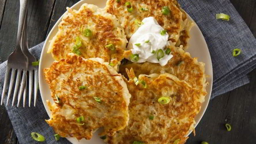 Рецепт домашних картофельных драников к завтраку