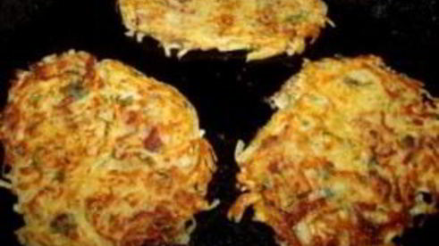 драники с колбасой