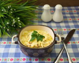 Драники в горшочках с мясом