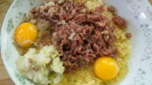 драники в горшочках с мясом