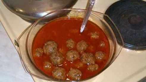 фрикадельки с печеным картофелем