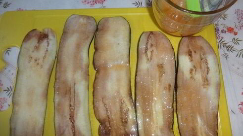 фрикадельки в баклажанных конвертах