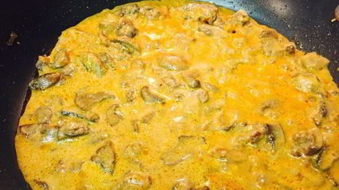 фрикадельки в грибном соусе