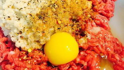 фрикадельки в грибном соусе