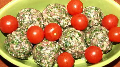 фрикадельки в картофельных сотах