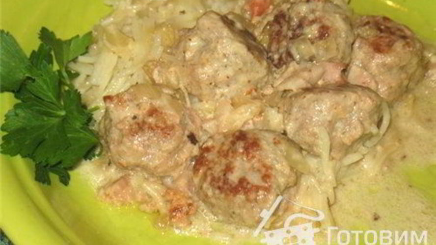 Рецепт фрикаделек в сырном соусе с беконом