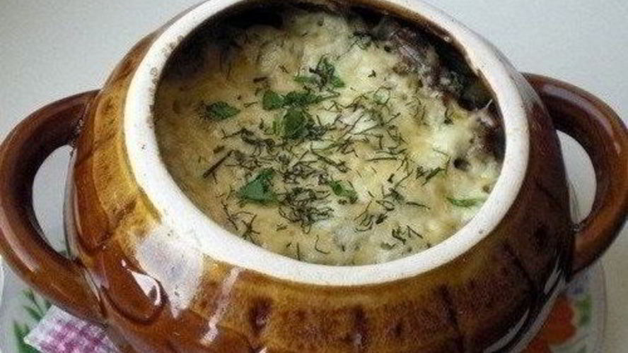 Рецепт картофеля с фрикадельками и грибами в горшочках