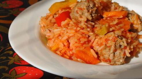 котлетки-фрикадельки с рисом и овощами