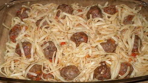 макароны с фрикадельками в духовке