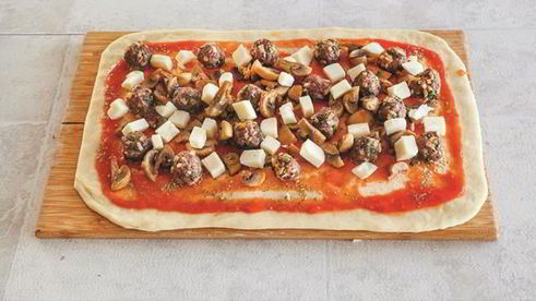 стромболи с фрикадельками