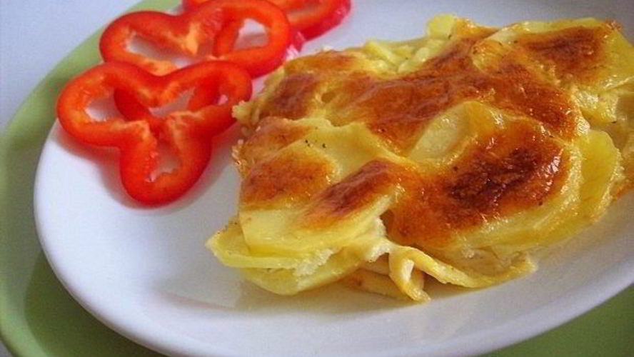 Рецепт картофеля под сыром