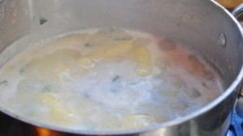 картофель с петрушкой