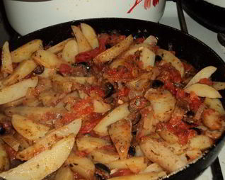 Картофель с помидорами по-провансальски