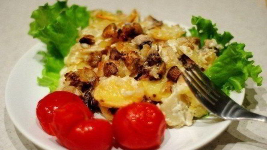 Рецепт картофеля с шампиньонами в сметане