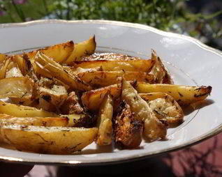 Картофель с укропом и чесноком