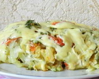 Картофель со свининой под сыром в мультиварке