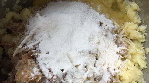 картофельные крокеты с куриным фаршем