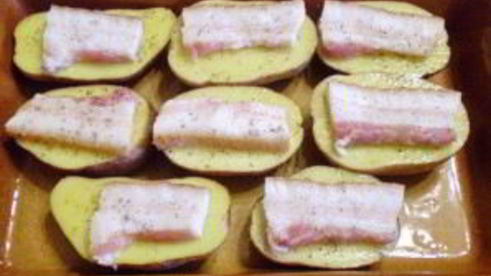 картошка с салом в духовке кораблики