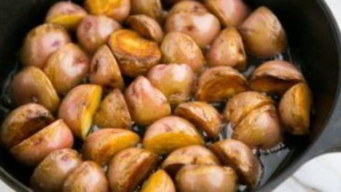 молодой картофель обжаренный