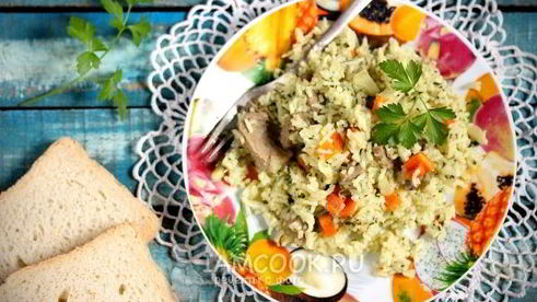 рис с мясом и шпинатом в мультиварке