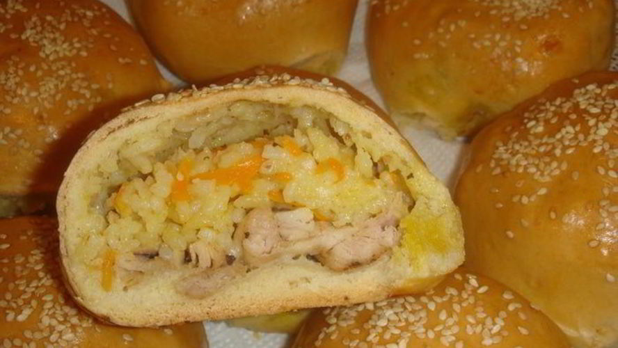 Рецепт риса с мясом в булочке
