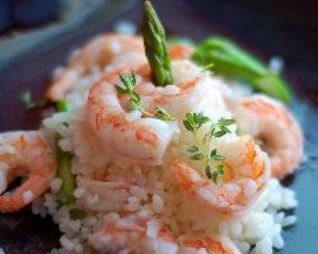 Рис со спаржей и креветками