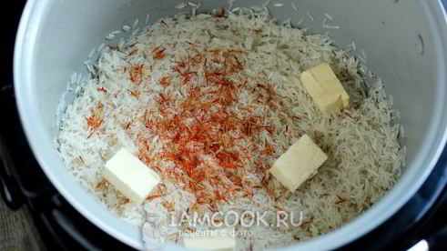 шафрановый рис в мультиварке