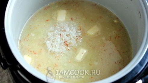 шафрановый рис в мультиварке