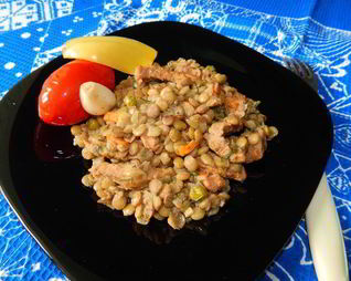 Зеленая чечевица с тушеным мясом