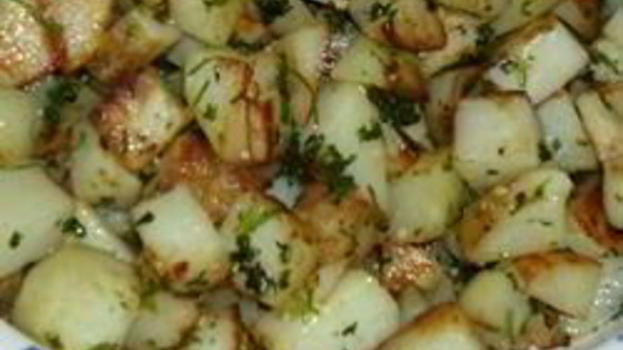 Рецепт жареного картофеля с кинзой и чесноком