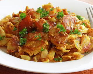 Жареный картофель с луком